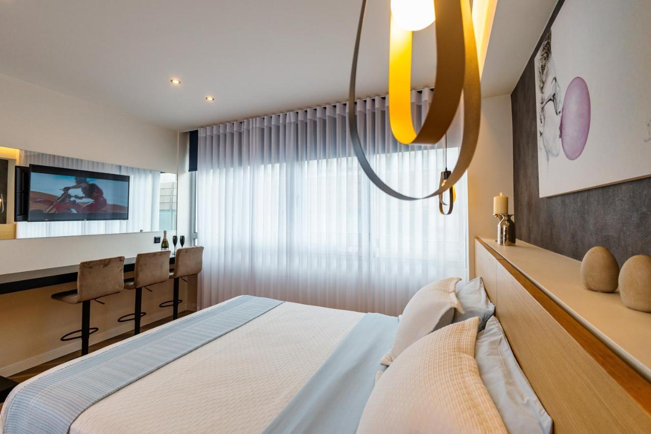 Triple A - 3 Squares - Free Parking! Apartment Athens Luaran gambar