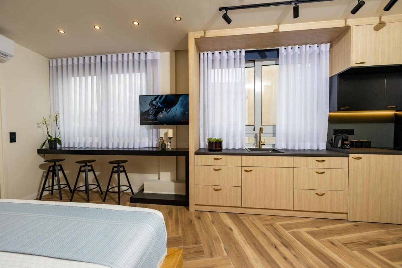 Triple A - 3 Squares - Free Parking! Apartment Athens Luaran gambar